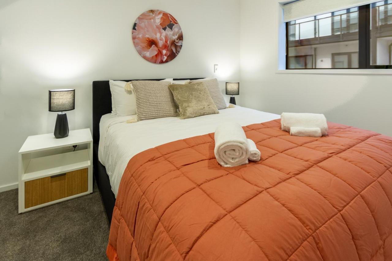Modern City Living By Latimer Square, Cathedral Apartment ไครสต์เชิร์ช ภายนอก รูปภาพ