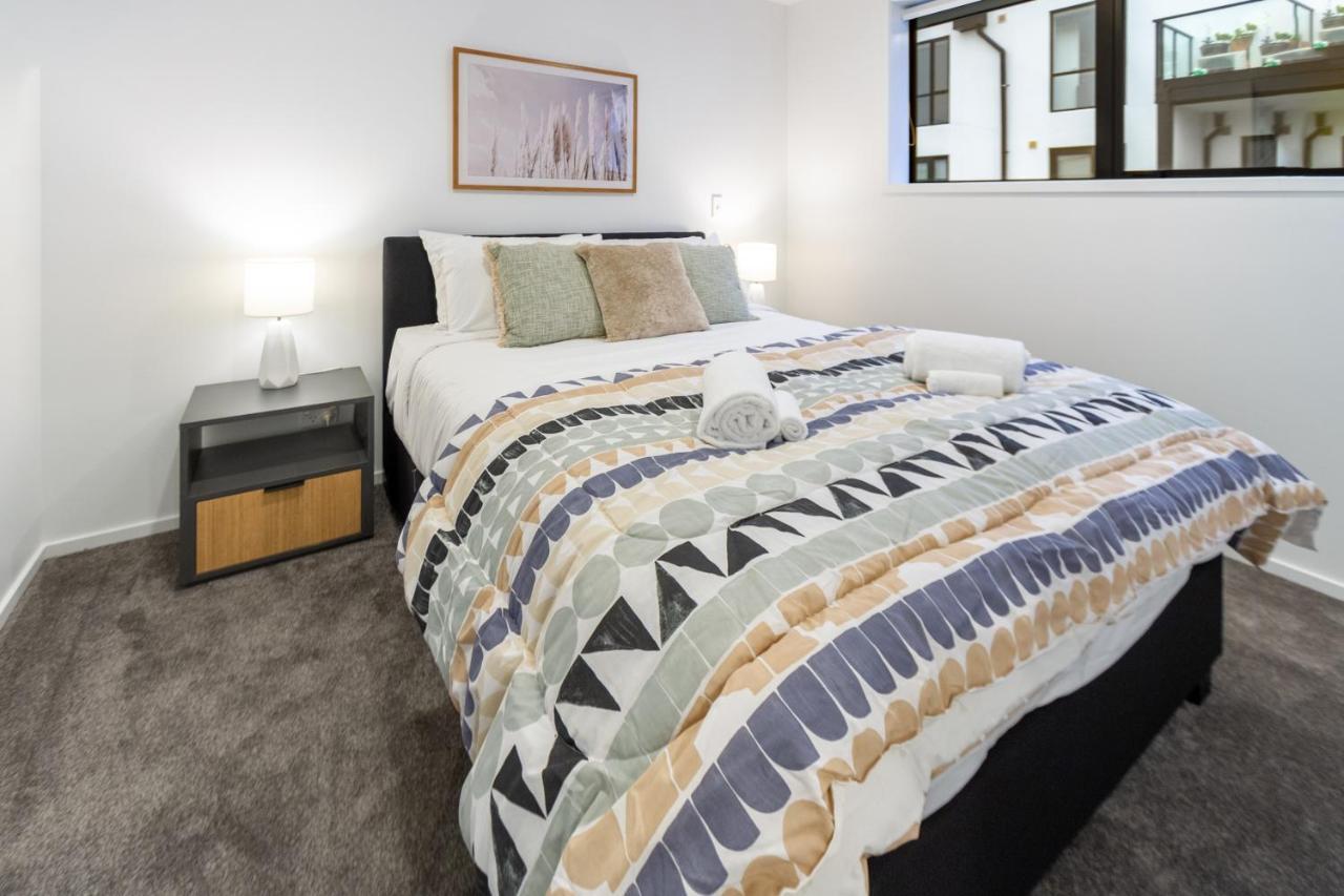 Modern City Living By Latimer Square, Cathedral Apartment ไครสต์เชิร์ช ภายนอก รูปภาพ